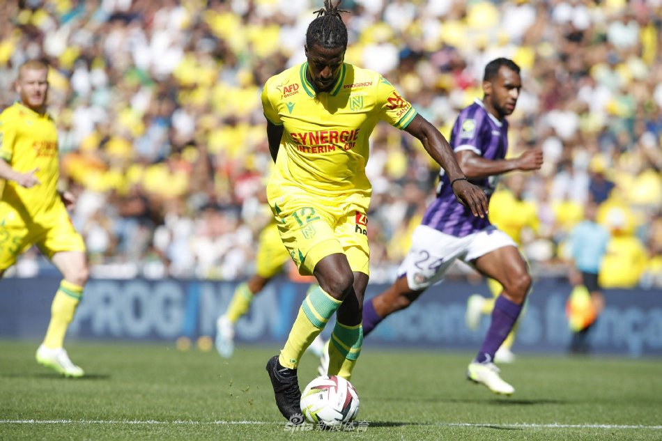 湖人不仅依 湖人不仅依