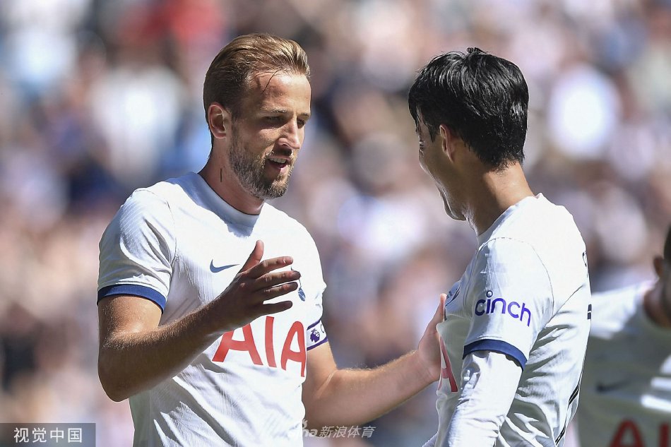 将由年轻且 将由年轻且