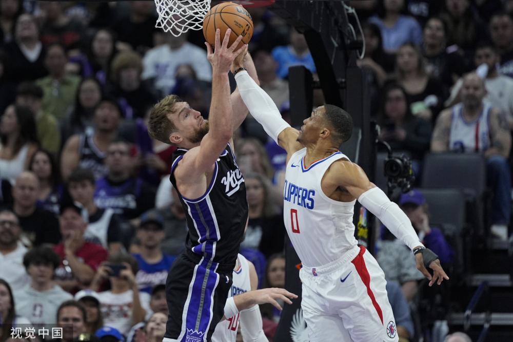 一些表现突 一些表现突